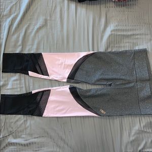 VICTORIA SECRET PINK LEGGINGS